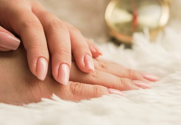 Seasonal Nail Color Calendar: What to Wear Each Month
